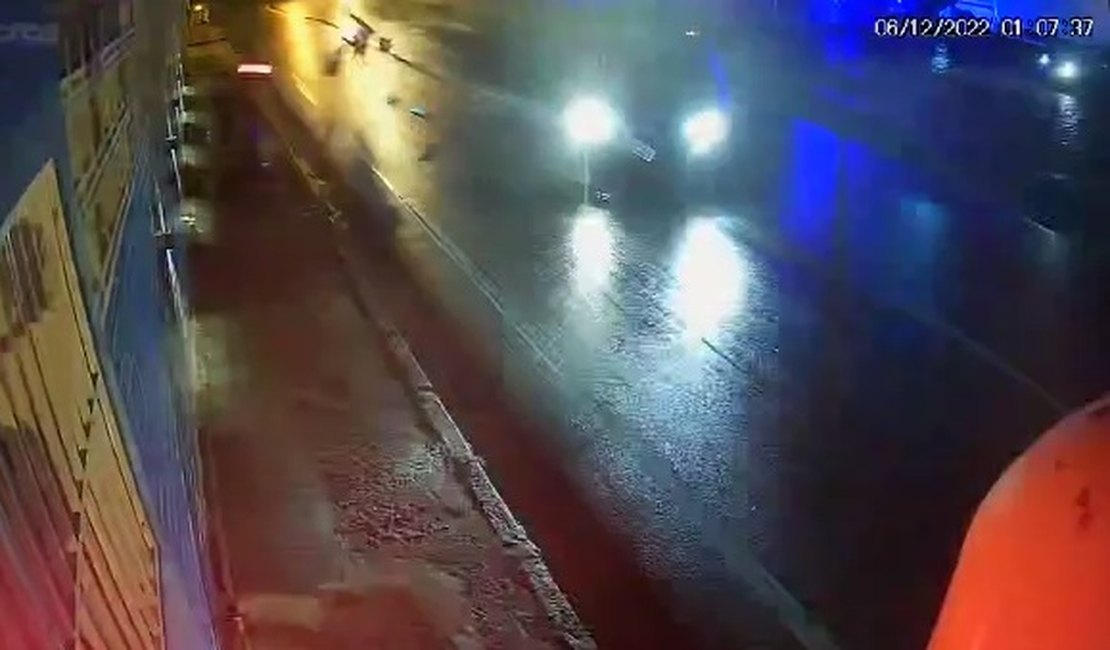 Vídeo. Motorista na contramão causa acidente fatal em Maceió; câmeras flagraram colisão