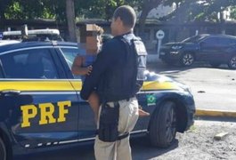 Adolescente rouba filho da patroa em Salvador e acaba apreendida