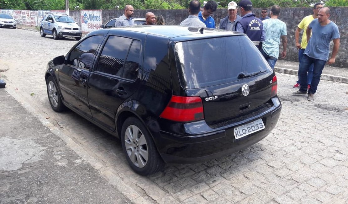 Carro de motorista desaparecido é encontrado no José Tenório, em Maceió