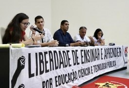 Professores da Ufal ameaçam greve em protesto contra contingenciamento de verbas