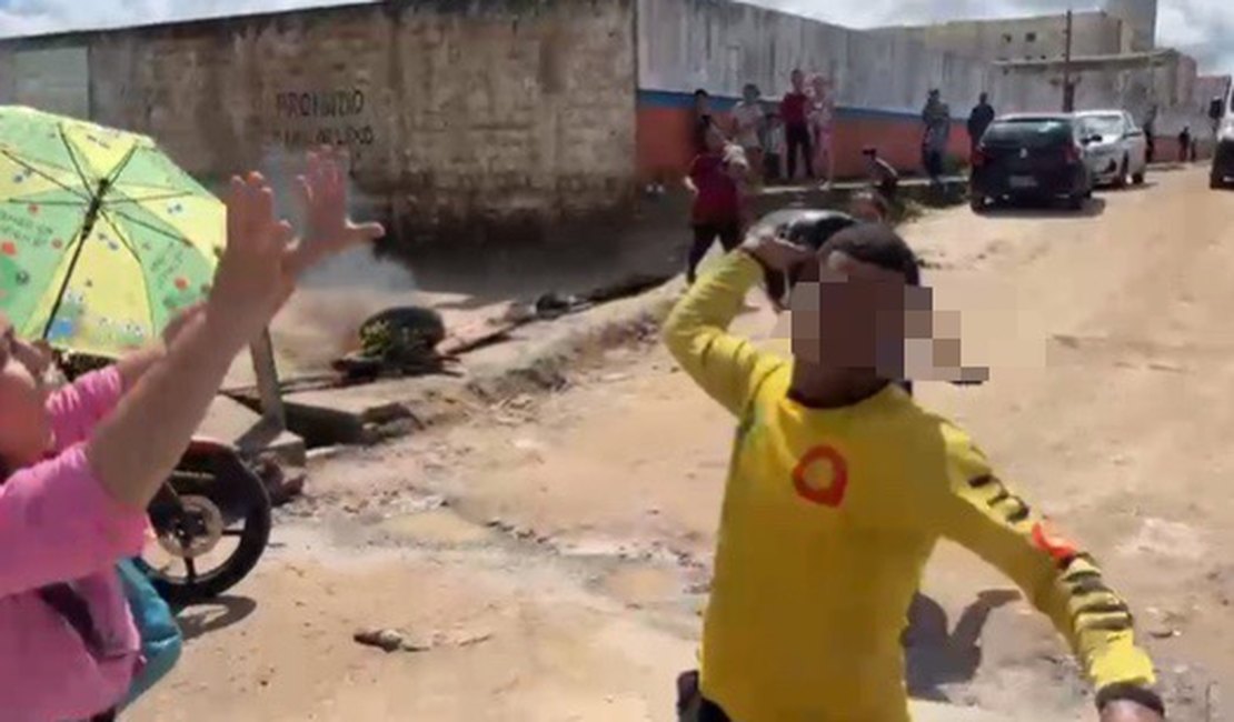 Polícia Civil identifica motociclista de aplicativo que agrediu equipe da TV Ponta Verde: 'Será intimado'