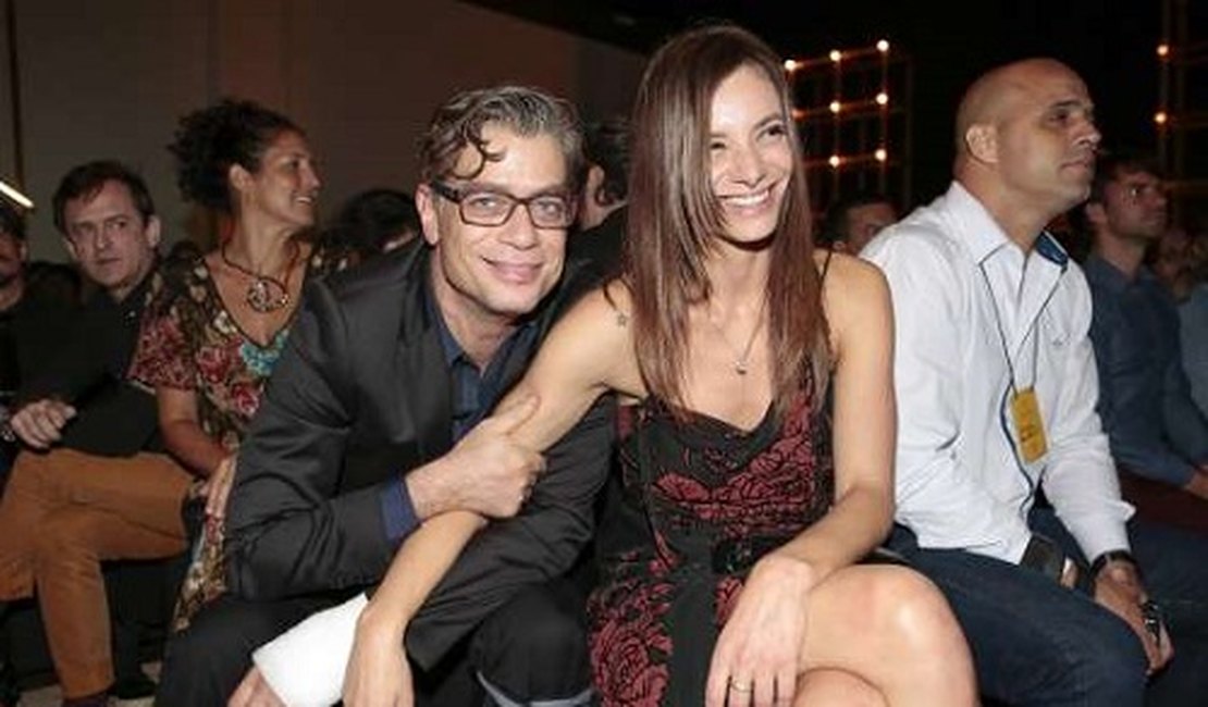 Fábio Assunção ataca repórter em premiação de teatro