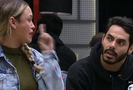 Sarah se revolta, parte para cima de Rodolffo e casa pega fogo: 'Quero que você saia'