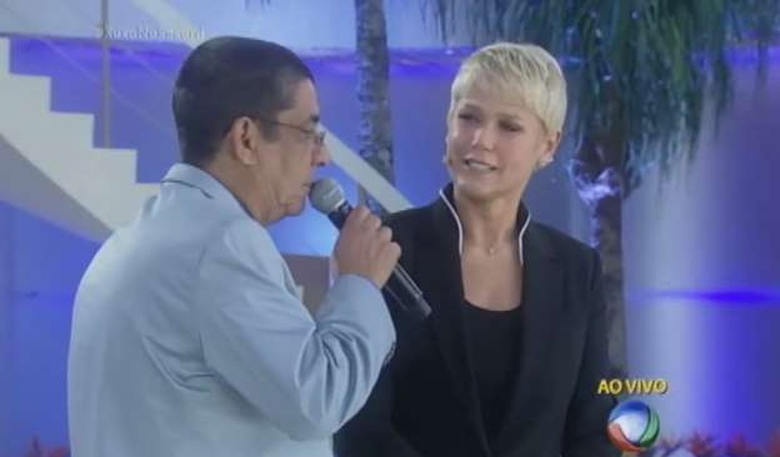Zeca Pagodinho chama Xuxa de Globeleza e é advertido: 'Record beleza'