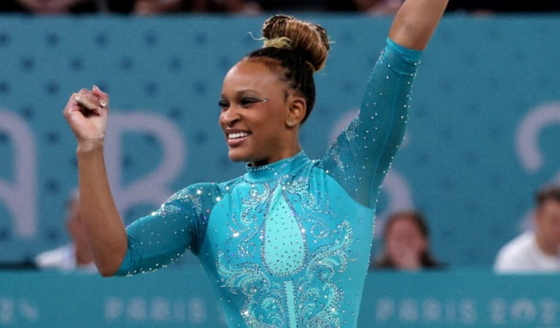 Rebeca Andrade ganha ouro no solo e é a maior atleta olímpica da história do Brasil