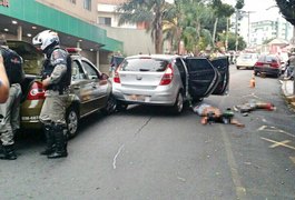 Vídeo mostra confronto entre policiais e criminosos em Porto Alegre