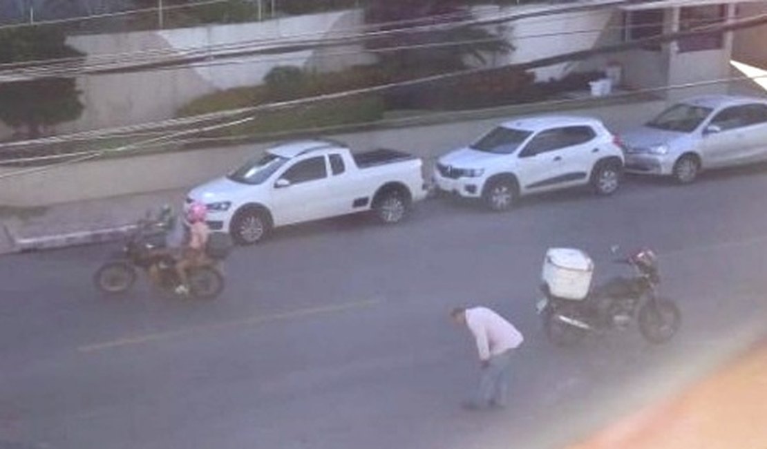 Briga de trânsito em Maceió termina com motociclista baleado e fuga do suspeito