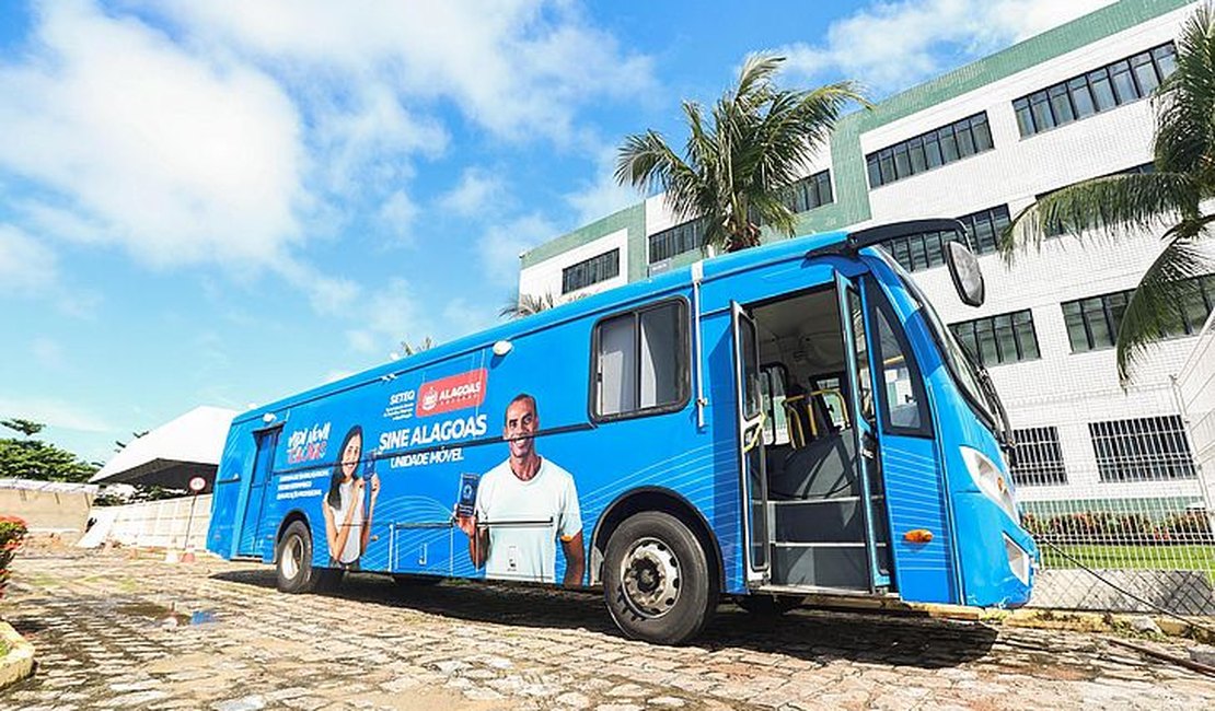 Ônibus do Sine Alagoas estará atendendo população no bairro Jaraguá nesta terça-feira, 18