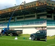 Federação Alagoana de Futebol doa lâmpadas para o estádio da UFAL