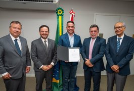 Governador nomeia Lean Araújo para o cargo de procurador-geral de Justiça