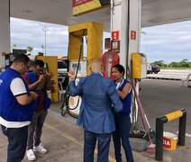 Procon/AL aplica autos de infração em postos de combustíveis em Maceió por preços acima da média
