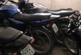 Polícia localiza, por GPS, depósito de motos roubadas em Messias