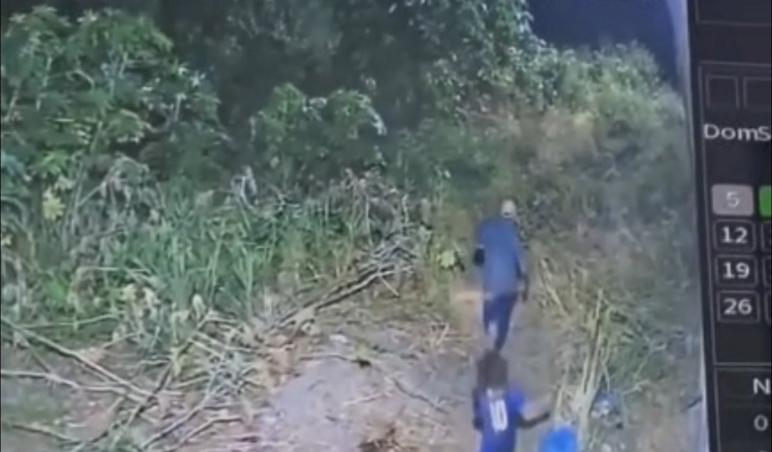 Câmera registra últimos momentos de menino de 6 anos antes de ser encontrado morto em Maceió