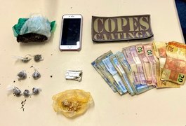PM apreende três armas e mais de meio quilo de droga durante ações no interior de Alagoas