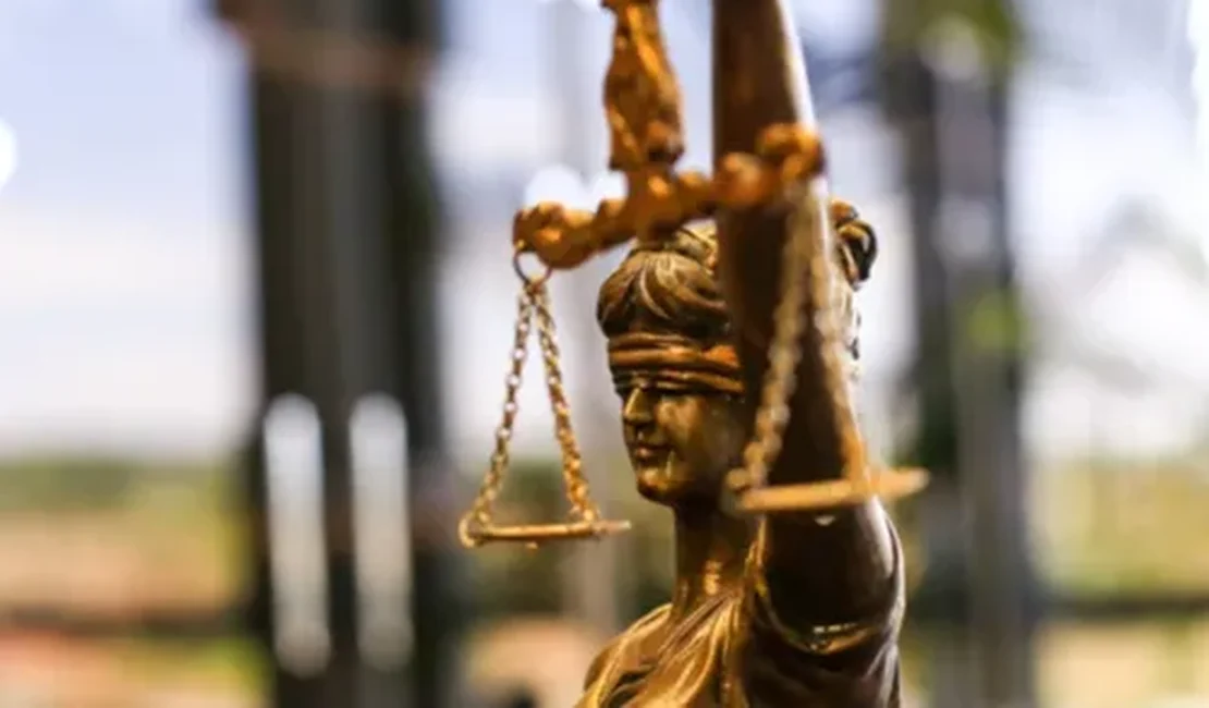 Justiça manda indenizar técnica demitida por não apoiar prefeito