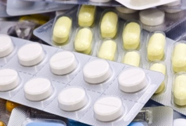 Estudo diz que azitromicina não é eficaz em casos graves de Covid