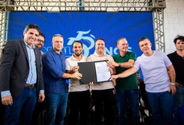 Governo de Alagoas dá posse a 127 professores e entrega reforma da reitoria da Uneal em Arapiraca