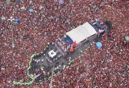 Sem precisar entrar em campo, Flamengo torna-se campeão brasileiro