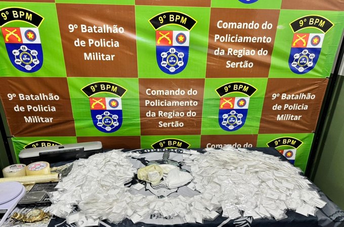 PM descobre drogas enterradas no Sertão e apreende arma de fogo em Porto Real do Colégio
