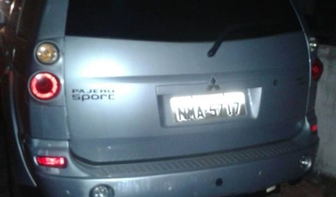 PM recupera na Praia do Peba Pajero roubada em Maceió