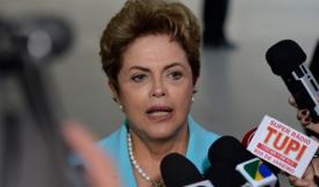Otimista sobre análise de vetos, Dilma diz que vê 'luz no fim do túnel'