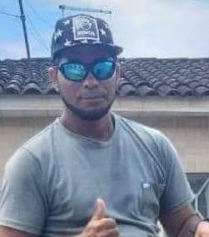 Homem é morto na porta de casa com quatro tiros em São Miguel dos Campos