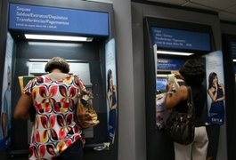 Governo libera pagamento da primeira faixa salarial de servidores nesta terça-feira (31)