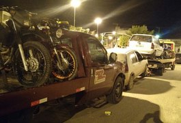 Operação Lei Seca aborda 20 pessoas sem capacete e 12 veículos são apreendidos