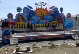 Meninas ficam feridas após serem arremessadas de brinquedo em parque de diversão