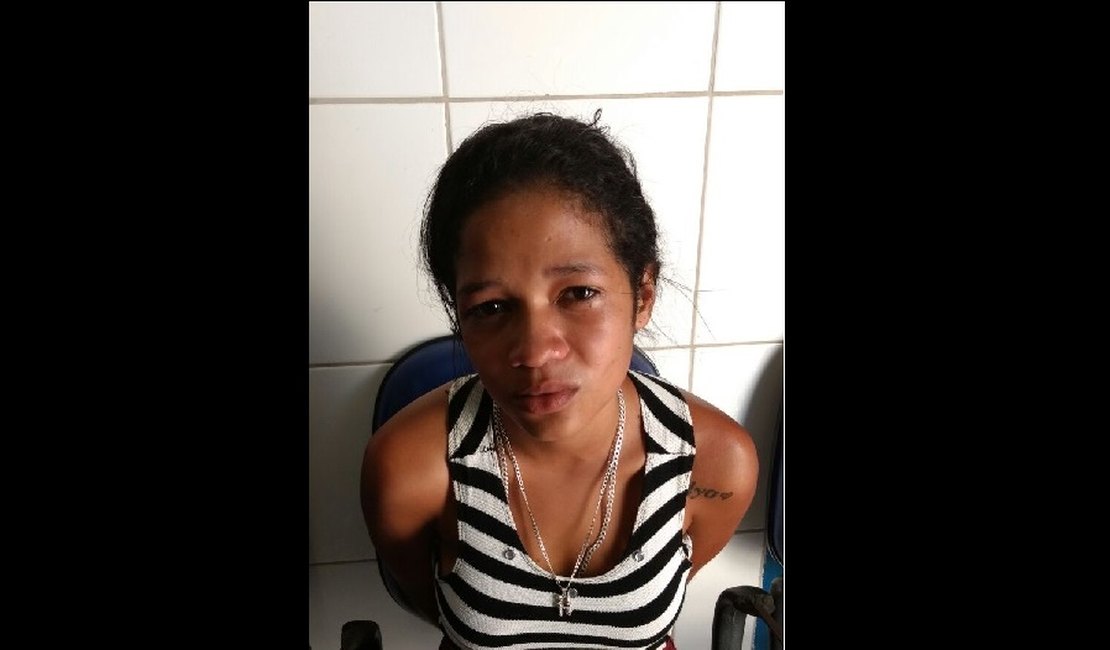 Jovem é presa em flagrante com sete quilos de maconha