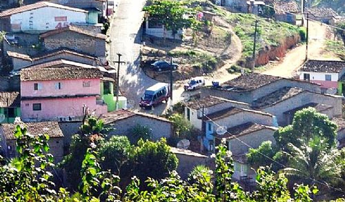 Homem morre atropelado na BR-101, no município de Joaquim Gomes