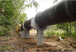 Casal paralisa novo Sistema Adutor do Agreste para retirada de vazamentos