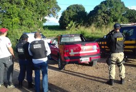 PRF recupera veículo meia hora após o roubo, na BR 101, em Alagoas