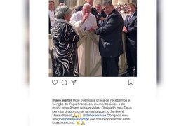 Vídeo. Cantor Mano Walter e Débora Silva recebem benção do Papa Francisco em viagem a Roma