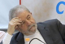 Lula está sendo objeto de grande injustiça, afirma Dilma