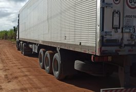 Caminhão roubado com carga avaliada em mais de R$ 700 mil no Agreste alagoano é encontrado