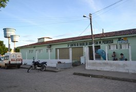 Pacientes reclamam da falta de estrutura na unidade de saúde 5º Centro, em Arapiraca