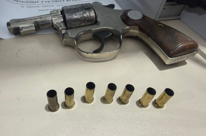 Homem é preso por porte ilegal de arma de fogo na zona rural de Junqueiro