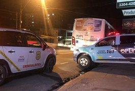 Briga entre passageiros de ônibus deixa um morto no bairro da Jatiúca
