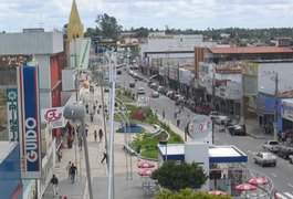 Bandidos invadem residência e furtam R$ 1.800 no Bom Sucesso, em Arapiraca