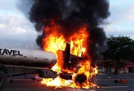 Vídeo: Acidente entre caminhão-pipa e moto deixa motociclista morto em Olivença
