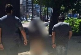 Mulher é presa acusada de agredir e roubar homem na capital alagoana