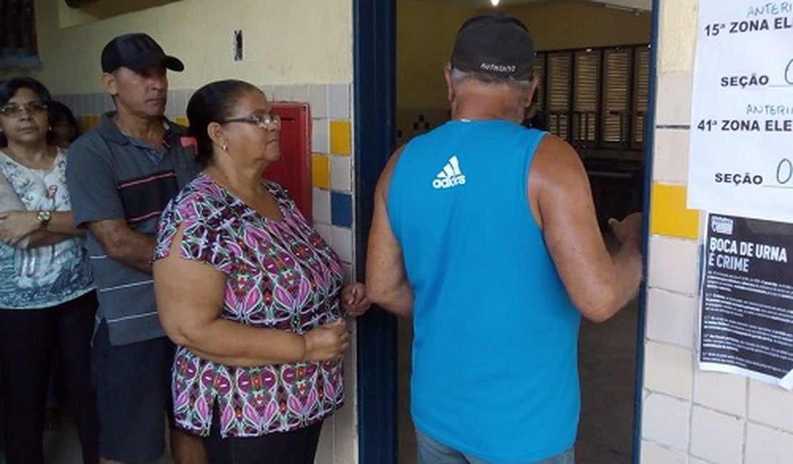 Eleitores de Santa Luzia do Norte, AL, vão às urnas para escolher prefeito