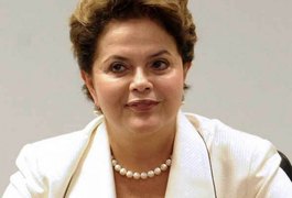 Dilma reajusta Bolsa Família em 10% e corrige tabela do IR