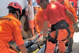 Homem é resgatado três dias após cair em poço, em Lagoa da Canoa