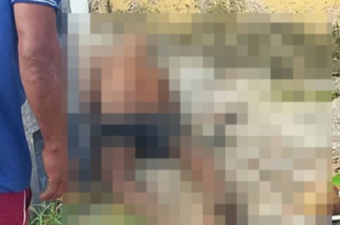 Homem em situação de rua sobe em poste e morre eletrocutado em Maceió