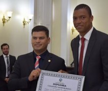 Parlamento alagoano realiza homenagens ao goleiro Dida