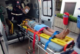 Motorista avança sinal vermelho e atropela adolescente em São Miguel dos Campos