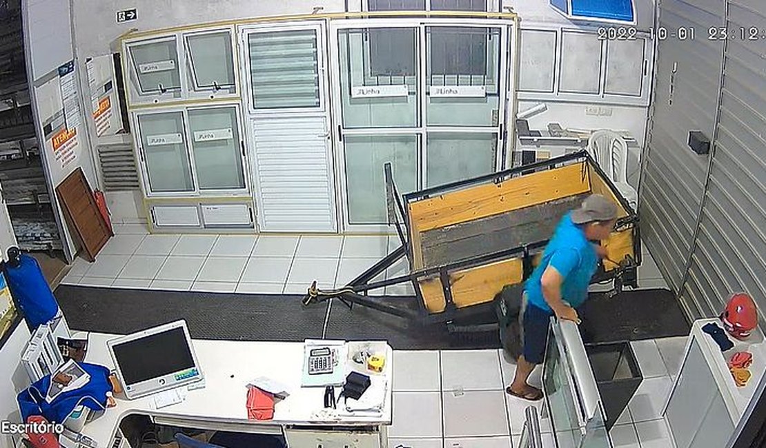 Mulher é presa pela 27ª vez por furtos em estabelecimentos comerciais de Santana do Ipanema