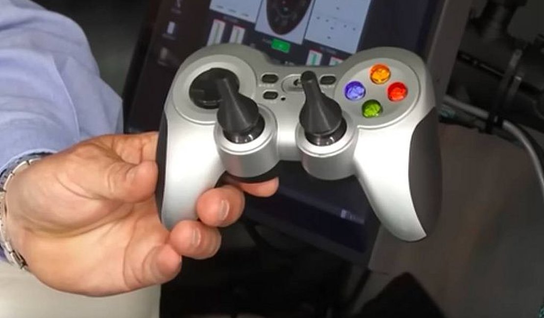 Submarino que desapareceu tem só um botão e é dirigido por controle de videogame